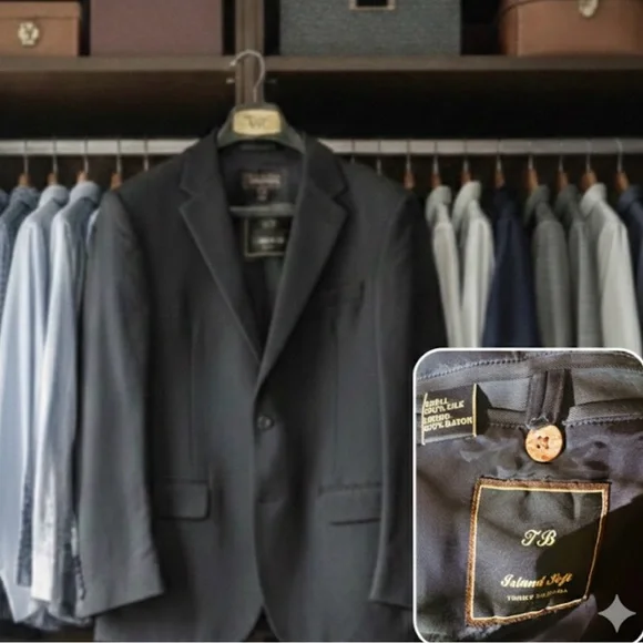 Tommy Bahama Island Soft 100% Silk Black Blazer Sport Coat - Size S (Fits M/L) - Picture 3 of 5